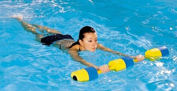 Plavání pro prevenci osteochondrózy hrudní páteře